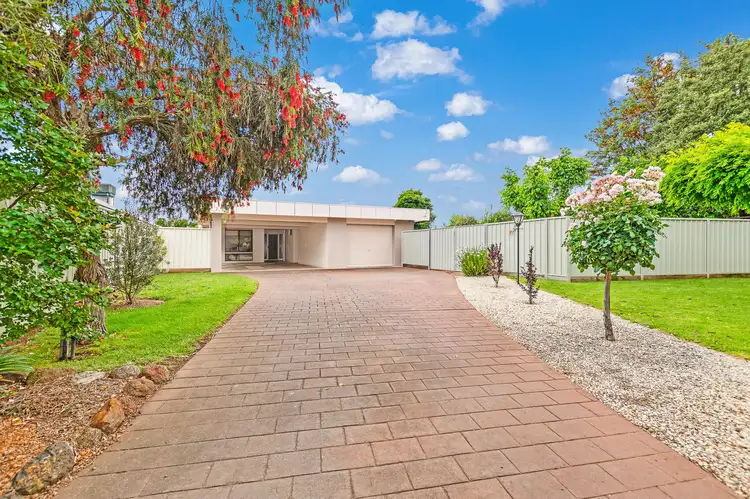 Main view of Homely house listing, 25 Rutley Crescent, Echuca VIC 3564