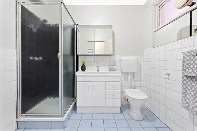 Sixth view of Homely apartment listing, 10/12 St Huberts Road, Carnegie VIC 3163