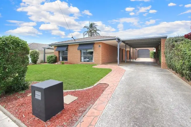 Main view of Homely house listing, 5 Sinnett Court, West Wodonga VIC 3690