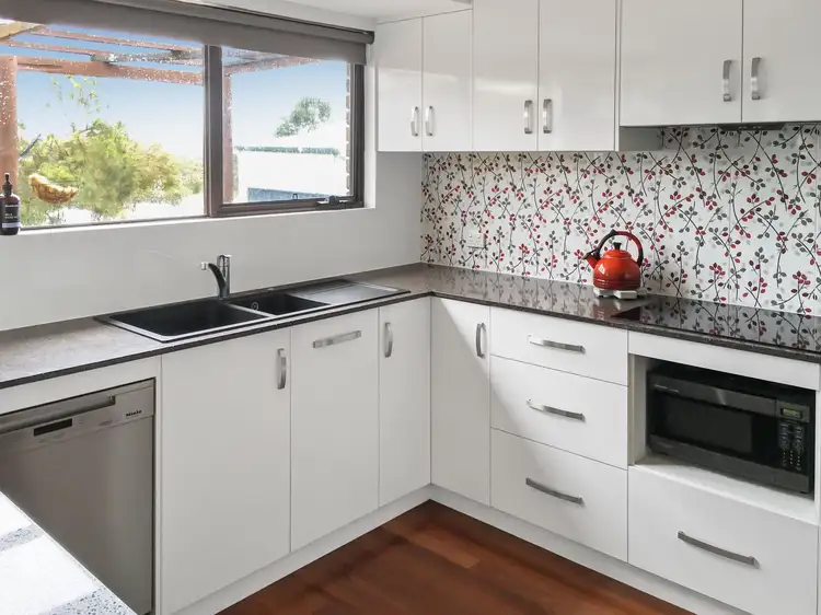 50 Alison Parade, Lower King WA 6330