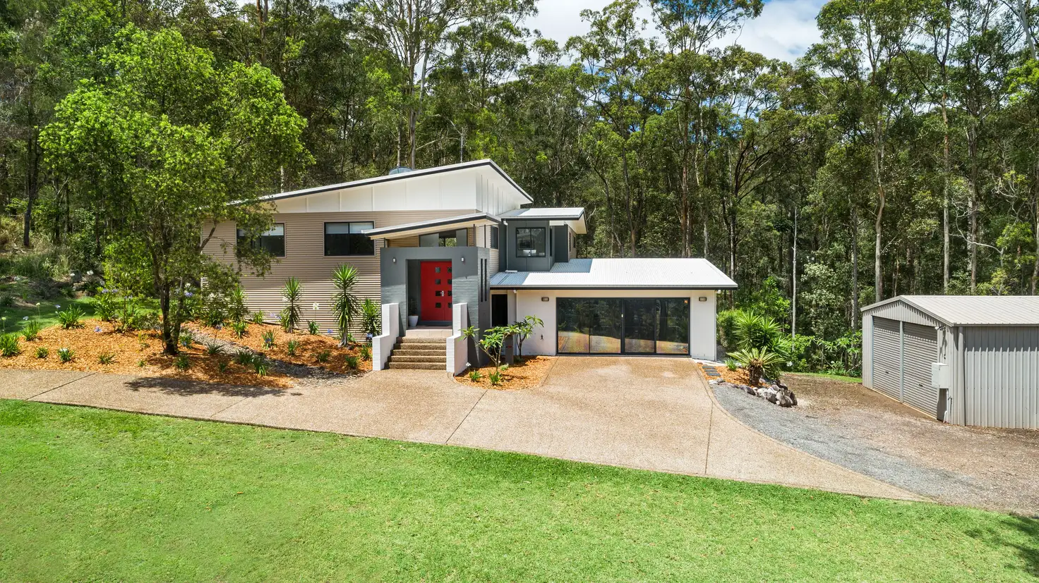 Main view of Homely house listing, 2 Forest Oak Court, Tanawha QLD 4556
