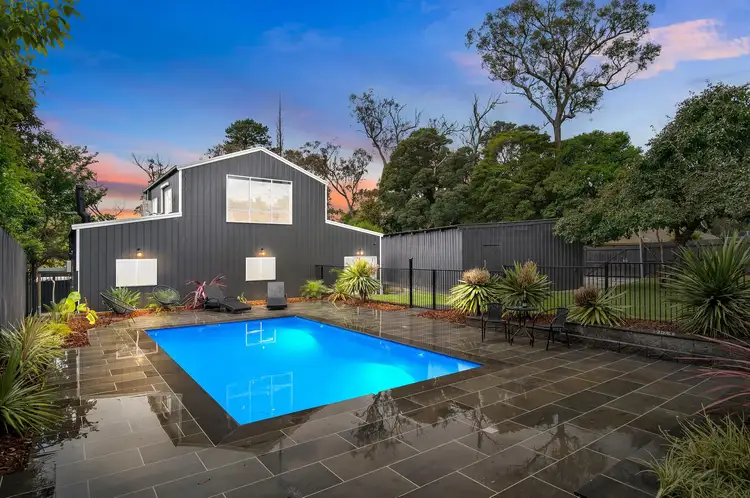 23 Mountain Drive, Mooroolbark VIC 3138