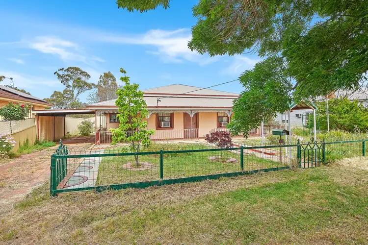 24 Mimosa Street, Coolamon NSW 2701