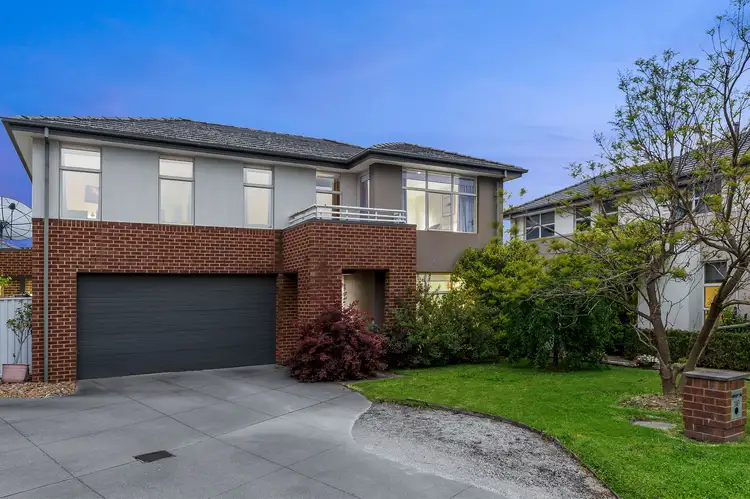 19 Lansdowne Circuit, Mulgrave VIC 3170