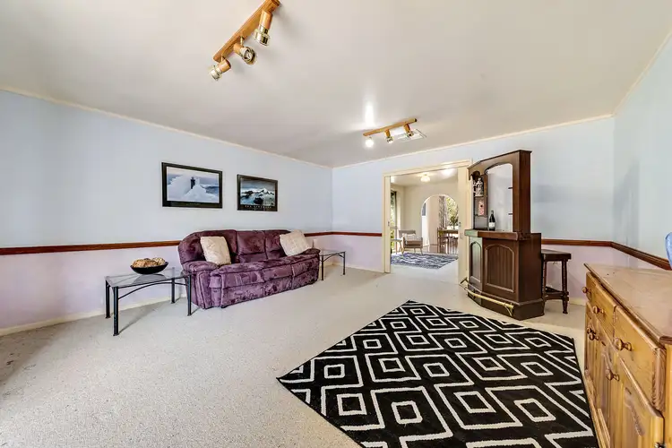 Fifth view of Homely house listing, 8 Grigson Place, Macgregor ACT 2615