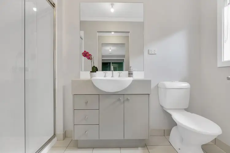 Fifth view of Homely house listing, 28 Giselle Grove, Tarneit VIC 3029