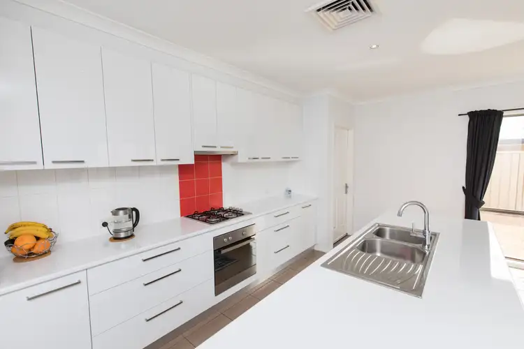 Fifth view of Homely house listing, 4 Wisteria Way, Mildura VIC 3500