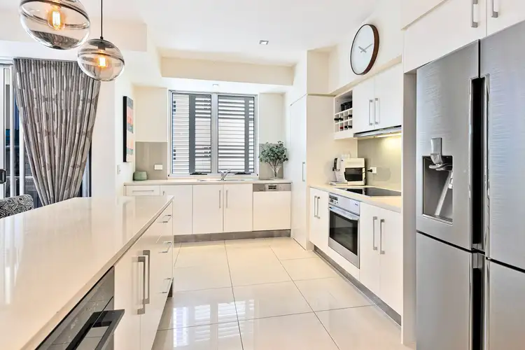 Fourth view of Homely apartment listing, 3/17 Anne Avenue, Broadbeach QLD 4218