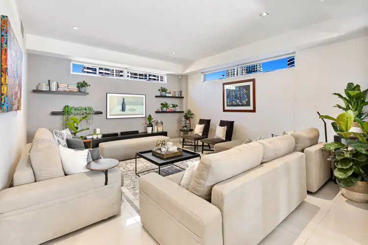 Fifth view of Homely apartment listing, 3/17 Anne Avenue, Broadbeach QLD 4218