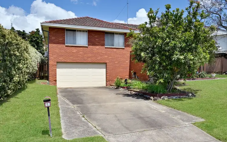 10 Wyangala Crescent, Leumeah NSW 2560