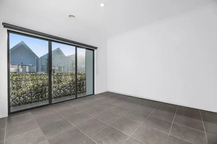 Fifth view of Homely house listing, 1 Ripplebrook Walk, Pakenham VIC 3810