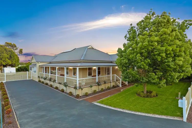 64 Jefferson Road, Garfield VIC 3814