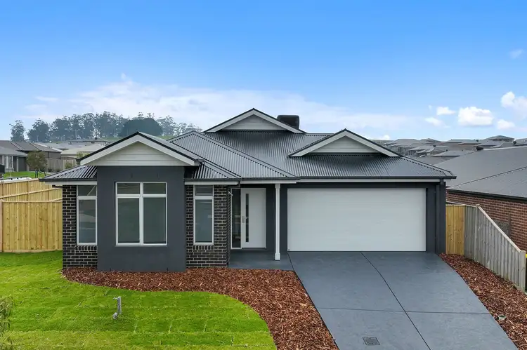 8 Hickory Street, Warragul VIC 3820