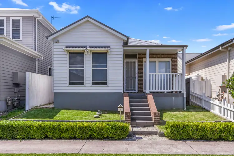5 Milton Street, Tullimbar NSW 2527