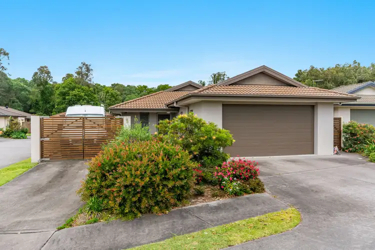 11/4 Somerset Place, Yamba NSW 2464