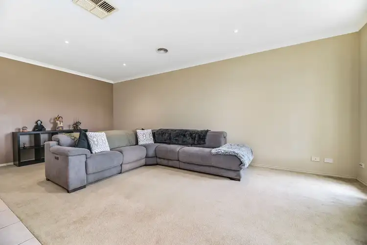 Fifth view of Homely house listing, 10 Norwich Drive, Berwick VIC 3806