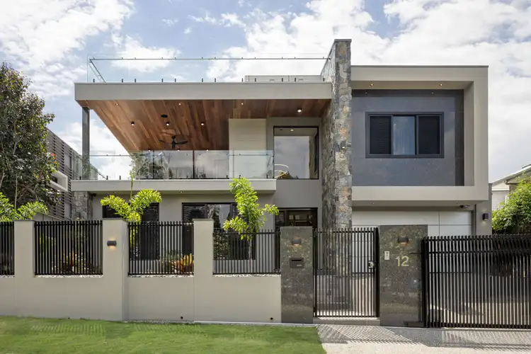 12 Brisbane Corso, Fairfield QLD 4103