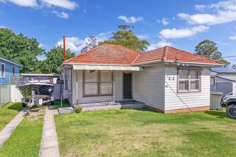 27 Adelaide Street, Raymond Terrace NSW 2324