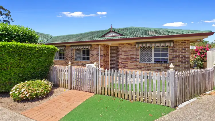 Main view of Homely unit listing, 2/11-15 Myra Street, Birkdale QLD 4159