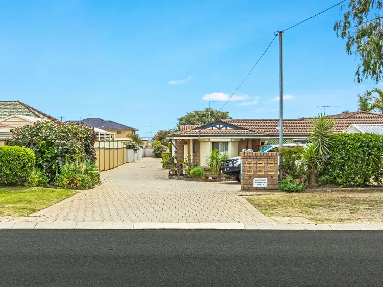 2/90 Kent Street, Rockingham WA 6168