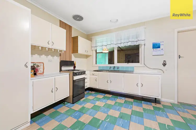 Seventh view of Homely house listing, 8 Moffat Street, St Albans VIC 3021