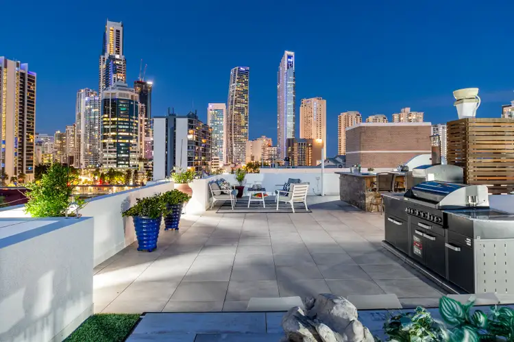 23/12 Paradise Island, Surfers Paradise QLD 4217