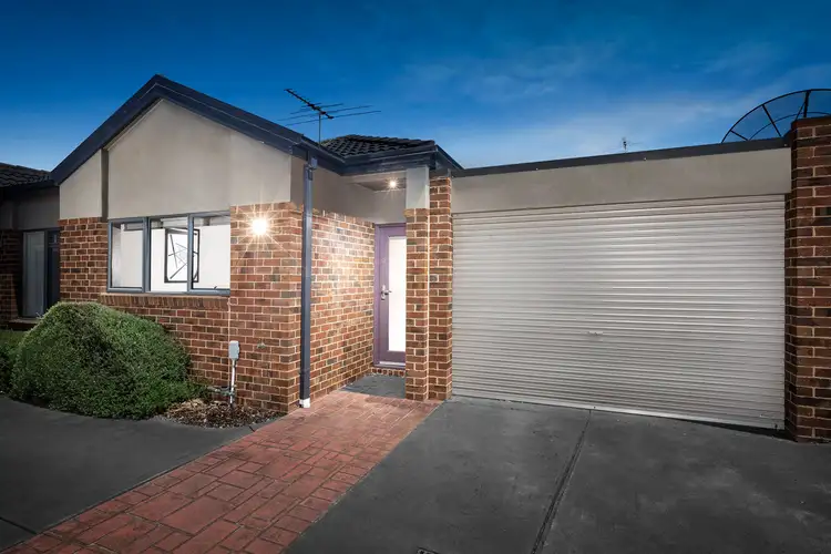2/37 Cash Street, Kingsbury VIC 3083