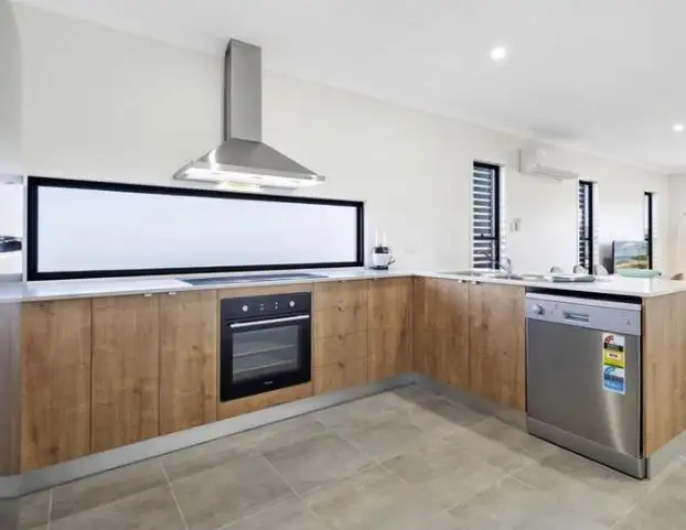 36/20 Altmann Avenue, Cannonvale QLD 4802