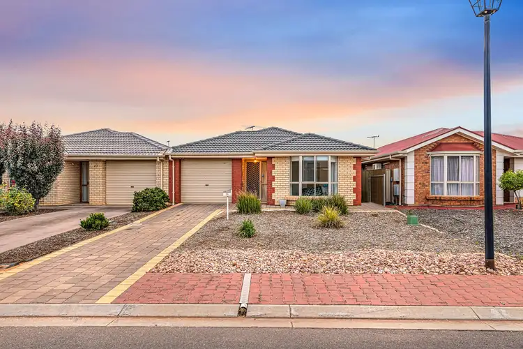25 Mayfair Drive, Andrews Farm SA 5114