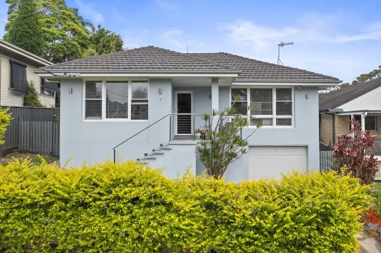 4 Kullaroo Road, Kahibah NSW 2290