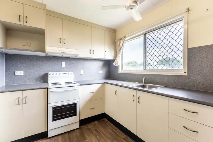 Fifth view of Homely semi-detached listing, 7 Sapphire Avenue, Emerald QLD 4720