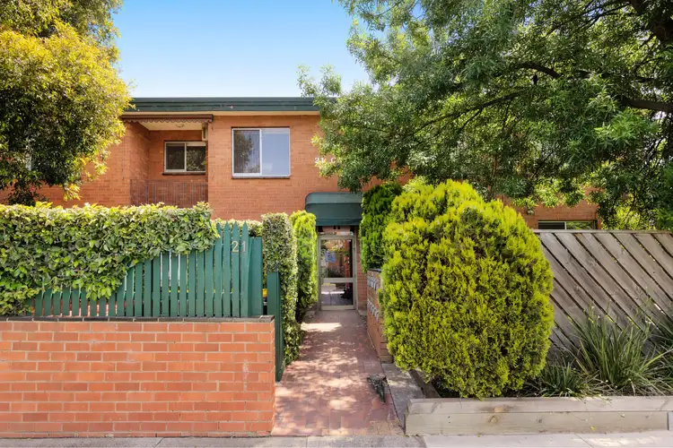 10/21 Camden Road, Hughesdale VIC 3166