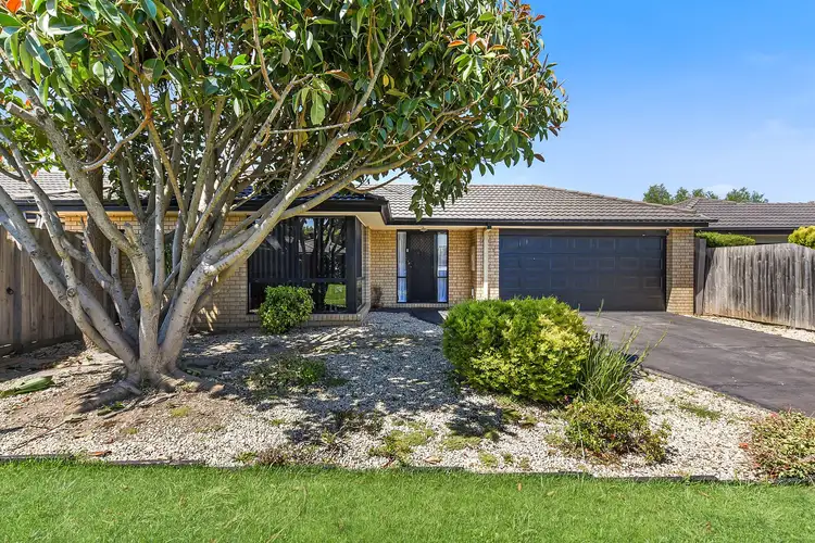 31 Lisburn Way, Berwick VIC 3806