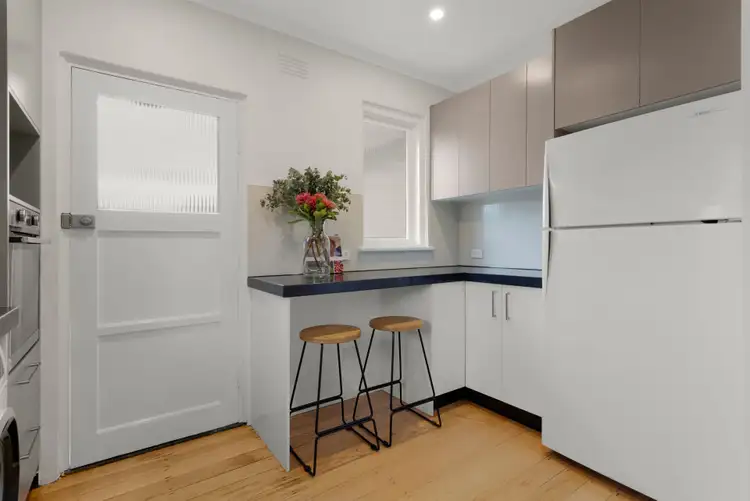 Fifth view of Homely apartment listing, 6/5 Gardenvale Road, Caulfield South VIC 3162