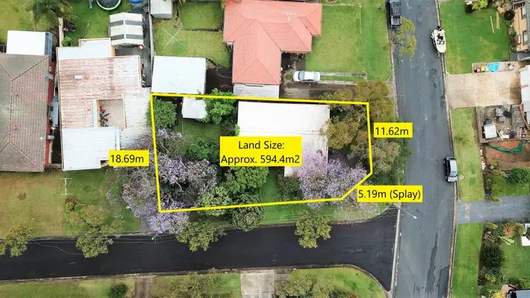 39 Wendy Avenue, Georges Hall NSW 2198