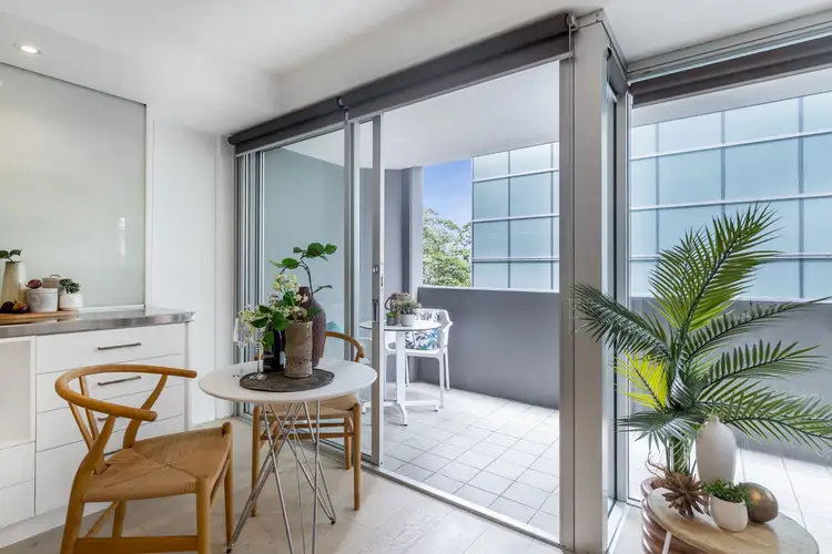 Second view of Homely studio listing, 23/6 Greenknowe Avenue, Elizabeth Bay NSW 2011