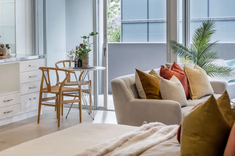 Fifth view of Homely studio listing, 23/6 Greenknowe Avenue, Elizabeth Bay NSW 2011