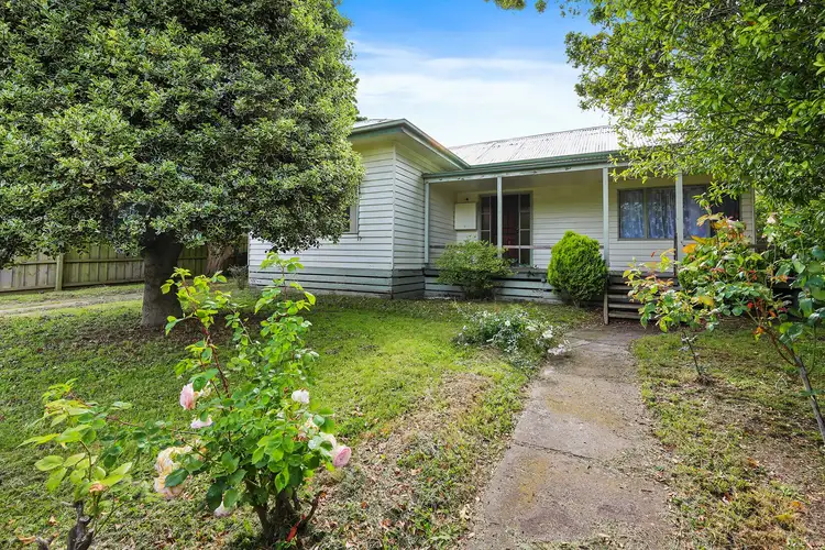 Second view of Homely house listing, 8 Hearn Street, Drouin VIC 3818