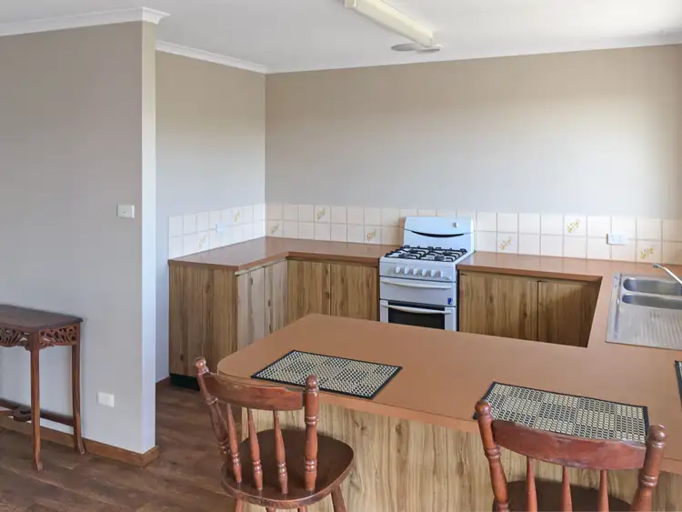 Fourth view of Homely house listing, 10 Hofrad Court, Yakamia WA 6330