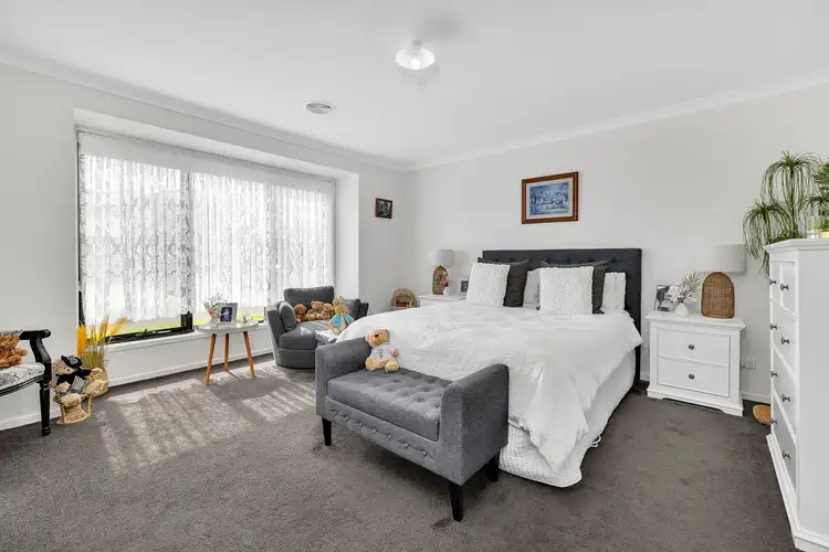 Sixth view of Homely house listing, 10 Padova Avenue, Werribee VIC 3030