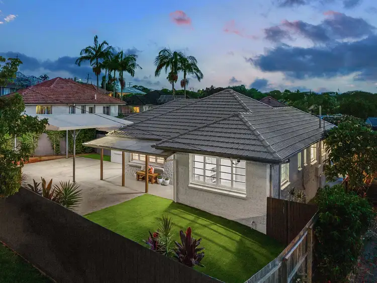 126 Hamilton Road, Wavell Heights QLD 4012