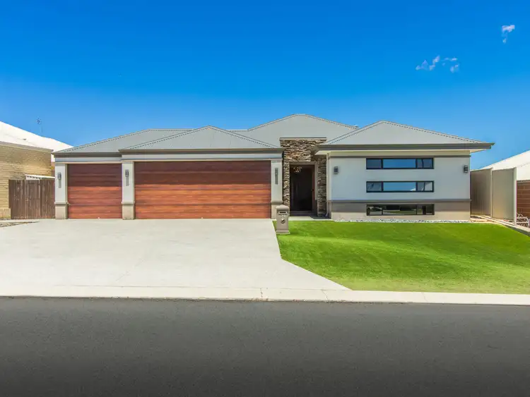 Second view of Homely house listing, 39 Highbury Boulevard, Baldivis WA 6171