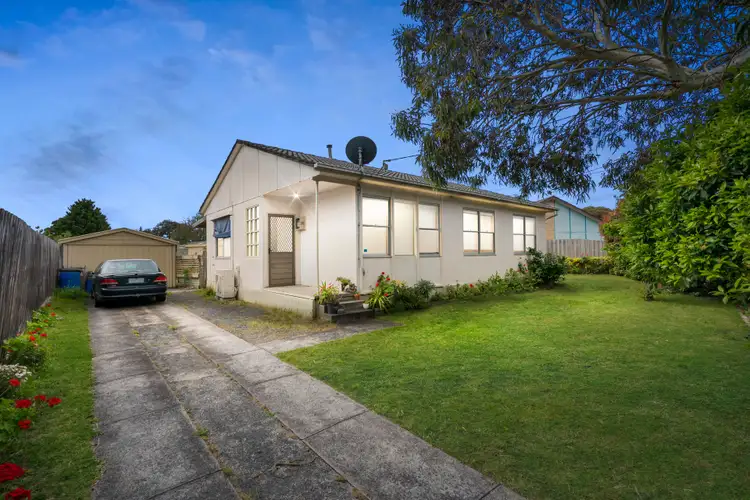 35 Hickory Crescent, Frankston North VIC 3200