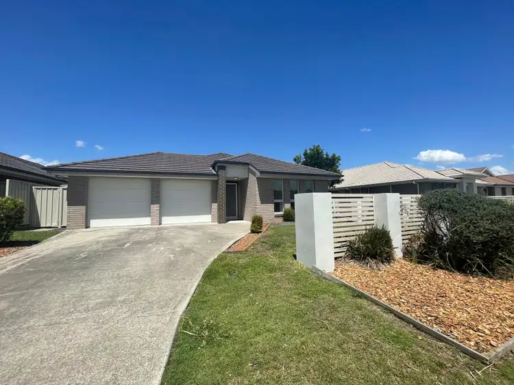 21 Manning Avenue