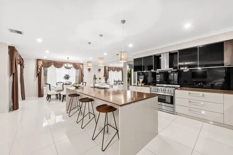 Fourth view of Homely house listing, 8 Chesterfield Court, Wantirna VIC 3152