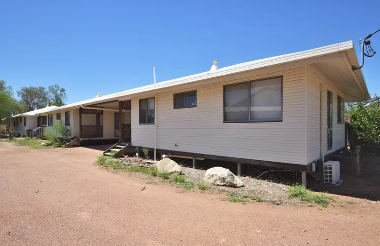 71 Cassowary Street, Longreach QLD 4730