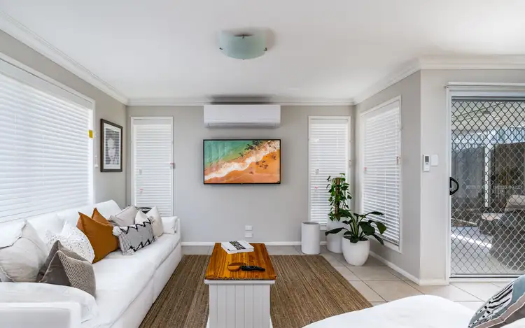 Second view of Homely block of units listing, 1-3/5 Nabiac Close, Kearneys Spring QLD 4350