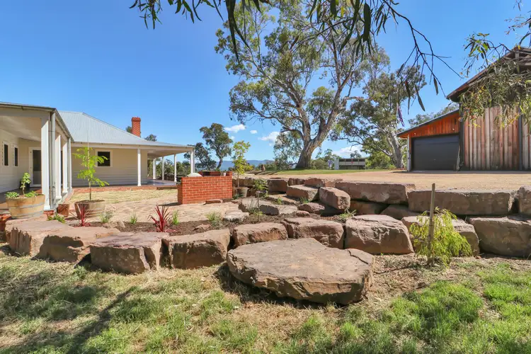 223 Mcleod Lane, Mansfield VIC 3722