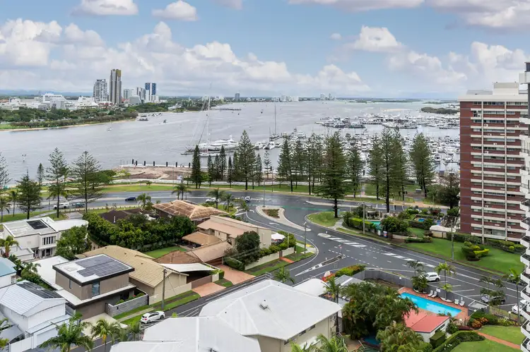 57/22 Montgomery Avenue, Main Beach QLD 4217