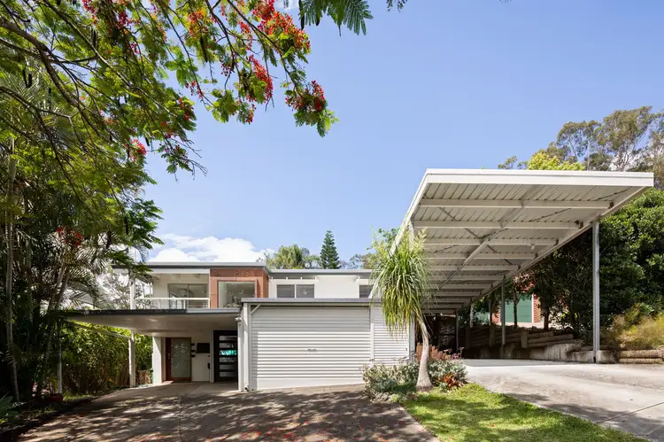11 Danaus Court, Eatons Hill QLD 4037